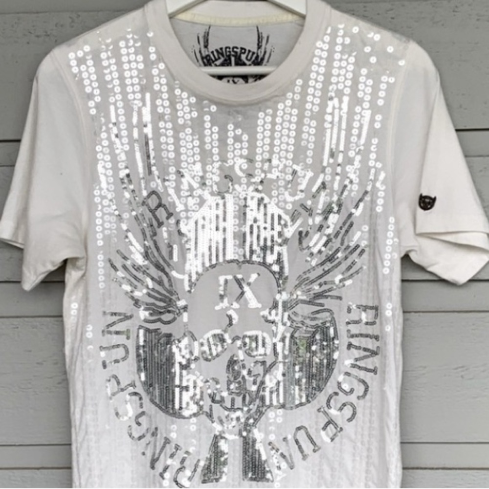 RINGSPUN IX UNISEX GRAPHIC TEE/ SKULL MOTIF SEQUINED/MINI CHAIN SIDE DETAIL